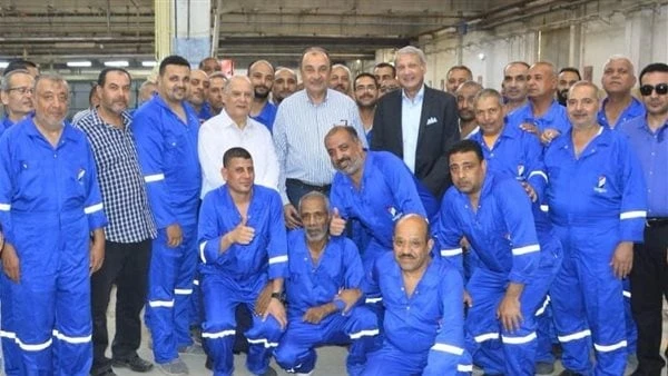 وزير قطاع الأعمال العام: القطاع الخاص شريك في مشروعات تطوير النصر للسيارات بدأ المهندس محمد شيمي وزير قطاع الأعمال العام، اليوم السبت، جولة ميدانية