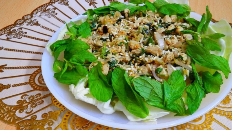 تعملي كيفية عمل سلطة الدجاج بالأعشاب الخضراء بالخطواتتعد صدور الدجاج الفيلية من أكثر الأطعمة التي تتلاءم وتتناسب مع العديد من أطباق السلطات الخضراء،