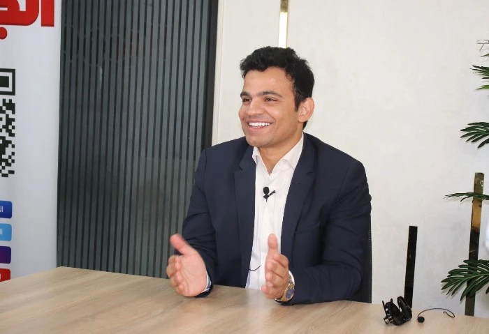 أحمد الباز: الحوار الوطني أثبت جدية توصياته وإيجابية موقفه مع القيادة السياسية أشاد المهندس أحمد الباز، الأمين العام المساعد لحزب مصر أكتوبر، بقرار