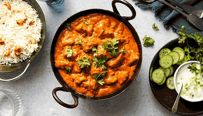 دجاج بالزبدة مع الكاجو بطريقة سهلةالمقادير لدجاج التكا :أفخاذ الدجاج : كيلومعجون الثوم بالزنجبيل : 10 غمملح : حسب الرغبةمسحوق ديجي ميرش : 20