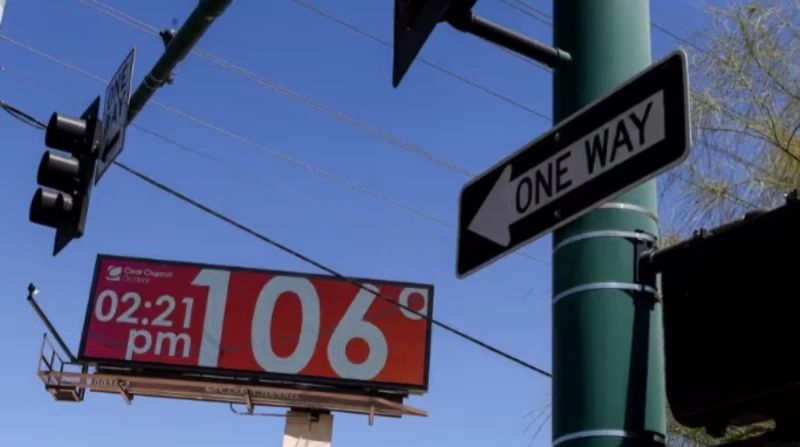 تضاعف الوفيات المرتبطة بالحرارة في ولاية أريزونا تضاعفت حالات الوفاة المرتبطة بالحرارة في أكبر مدينة أمريكية مقارنة بالفترة نفسها من العام الماضي،