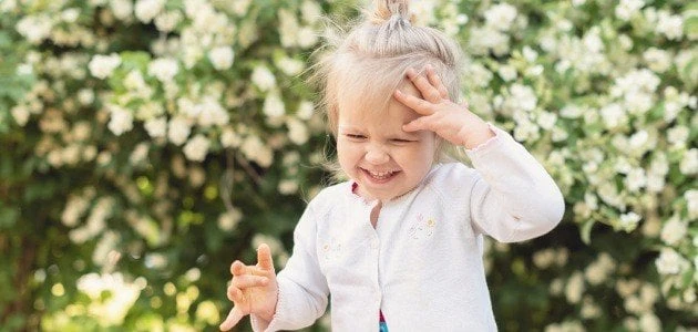 أجمل ما قيل في الطفولة.. 50 عبارة عن الطفولةأجمل ما قيل في الطفولة يؤثر في النفس بالإيجاب، فالأطفال هم روح الحياة ونعيمها وبهجتها، بالتالي نجد جميع البشر يحبون الأطفال ويرغبون في إ