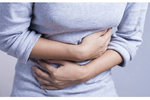 الضغط على هذه النقاط في الجسم يخفف ألم المعدة والأسنان.يمكن الضغط على بعض نقاط الجسم أن يساهم في الحد من الشعور بالألم في بعض مناطقه قبل الذهاب إلى