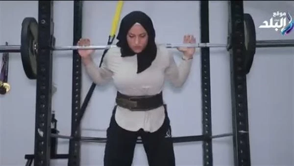 فاطمة الجزار بطلة مصر والعرب برياضة الديدلفت تروي قصة كفاحها فيديو تعد فاطمة الجزار واحدة من أبرز البطلات في رياضة الديدلفت على مستوى مصر والعرب.