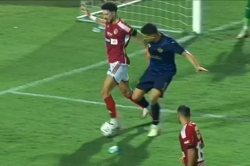 هاني حتحوت عن ركلة جزاء الأهلي أمام سيراميكا كليوباترا: لقطة جدليةعلق الإعلامي هاني حتحوت على فوز النادي الأهلي على فريق سيراميكا كليوباترا بأنها