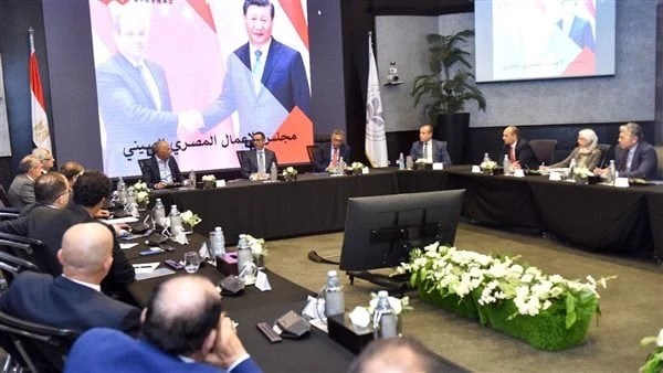 وزير الاستثمار يبحث سبل تعزيز التعاون بين مصر وجمهورية الصين الشعبيةالتقى المهندس حسن الخطيب، وزير الاستثمار والتجارة الخارجية، أعضاء الجانب المصري