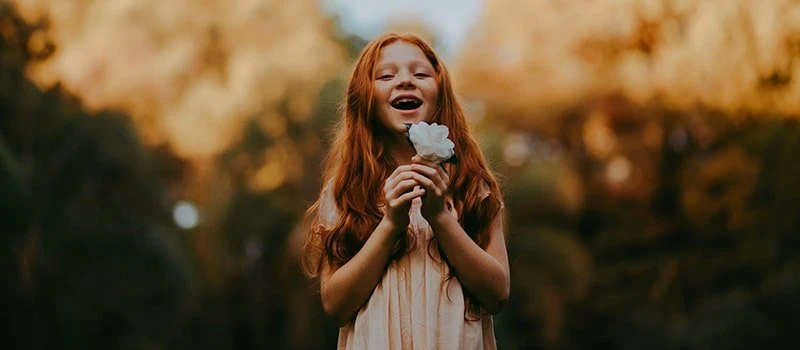 حكم عن السعادة والابتسامة 50 من أجمل الكلام عن الابتسامةالتفاؤل والأمل من اجمل المشاعر التي يحب الشخص ان يعيش لهما، وحكم عن السعادة والابتسامة تساعد