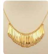 تعرف على تفسير حلم قلادة الذهب لابن سيرين تعرف على تفسير حلم قلادة الذهب لابن سيرين، تعد القلادات الذهب شيء ثمين، فهي تعتبر من الأشياء التي تتزين بها