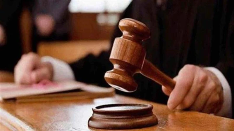 أنشطة مشبوهة.. تجديد حبس متهمين بغسل 27 مليون جنيه 15 يوما جدد قاض المعارضات المختص، حبس متهمين بغسل قرابة 27 مليون جنيه حصيلة أعمال غير مشروعة أبرزها الاتجار في الأسلحة النارية وا