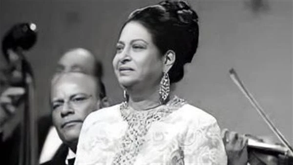 أسوان وروتردام يحتفلان بالذكرى الخمسين لوفاة أم كلثومفي إطار التعاون بين مهرجاني أسوان الدولي لأفلام المرأة، وروتردام للفيلم العربي.. يحتفل كل