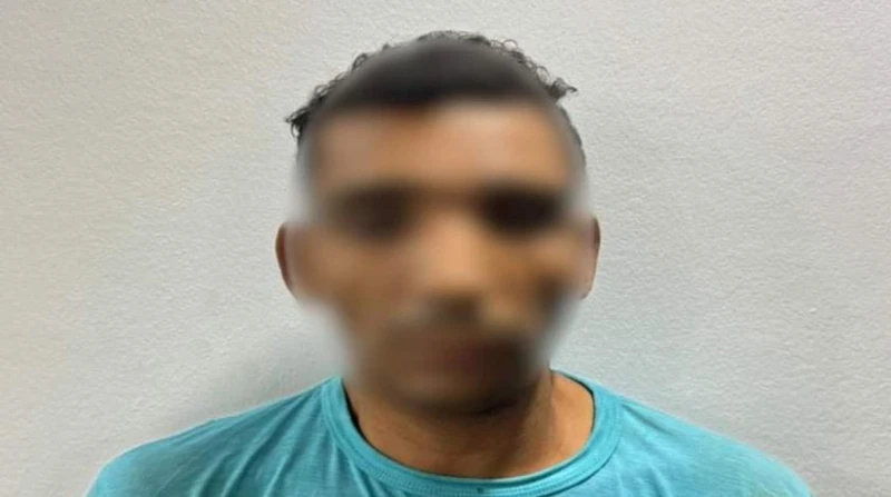 ضبط المتهم بنشر عبارات مسيئة على شاشة إعلانات بشارع فيصل كشفت أجهزة الأمن بوزارة الداخلية ملابسات العبارات المسيئة التي تم تداولها على إحدى شاشات