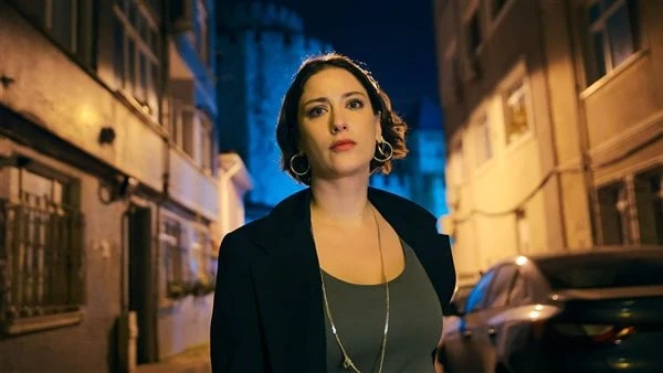 بطولة هازال كايا.. تفاصيل المسلسل التركي غرفة الاستجواب قبل عرضه نشرت إحدى المنصات الإلكترونية الصور الأولى من المسلسل التركي المنتظر غرفة الاستجواب،