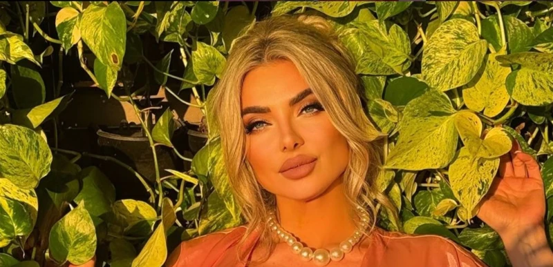 ميريام كلينك تفاجئ الجمهور بلوك جديد.. شاهدوا كيف أصبحت (صور) تعرف على التالي ميريام كلينك تفاجئ الجمهور بلوك جديد.. شاهدوا كيف أصبحت (صور)، نشرت