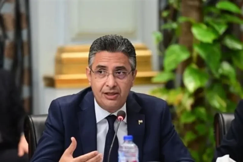 تسهيل إجراءات توريد القمح المحلي.. خطوة جديدة من وزارة التموين شددت وزارة التموين والتجارة الداخلية على تيسير إجراءات توريد القمح المحلي من