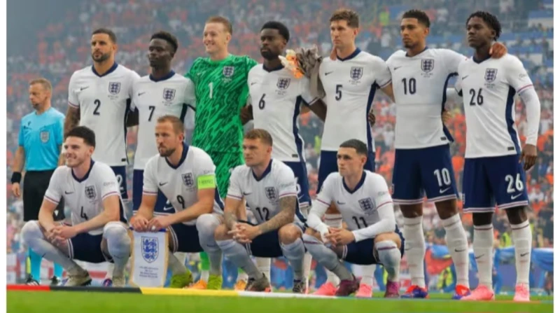 فريق متعدد الأعراق.. كرة القدم تعيد تعريف الهوية الإنجليزية قالت صحيفة الجارديان البريطانية، إن البريطانيين لديهم شعور قوي بالوحدة رغم وجود فريق كرة