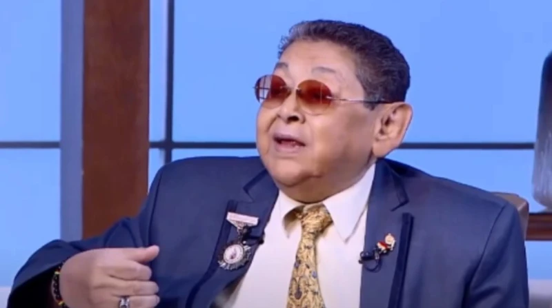 زوجة الفنان أحمد فرحات تكشف حالته الصحية (خاص) كشفت زوجة الفنان أحمد فرحات تعرض زوجها لوعكة صحية، وتواجده في أحد المستشفيات بالقاهرة.وقالت زوجة فرحات