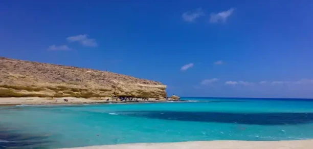 سبب غلق شواطئ مطروح.. هل يحدث تسوناميشهدت الساعات الأخيرة جدلا واسعا بين المصيفين بعد قرار غلق شواطئ مطروح، مما أثار تساؤلات حول سبب هذا الإجراء.أعلن