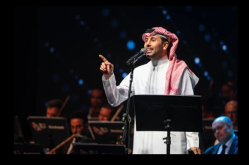 فؤاد عبدالواحد يخطف الأنظار ويحلق في جولة المملكة بين الطائف وأبها عاش الجمهور السعودي في مدينتي الطائف وأبها ليتين غنائيتين حملتا جميع أنواع الطرب والموسيقى الخليجية والعربية، أحي