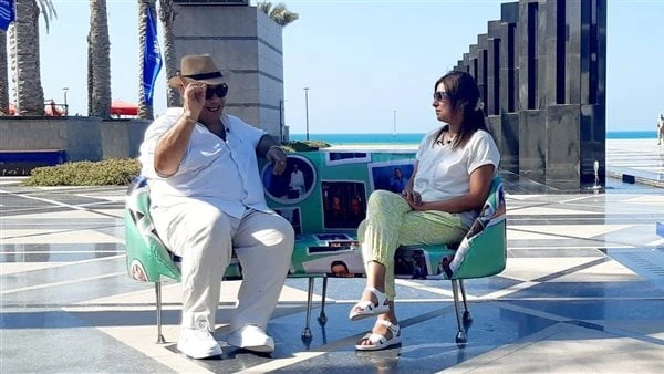 مراد مكرم يفتتح موسم برنامجه الجديد ساعة ونس بالكنبة ينطلق السبت الموسم الجديد لبرنامج ساعة ونس، والذي يقدمه الإعلامي والفنان مراد مكرم على قناة