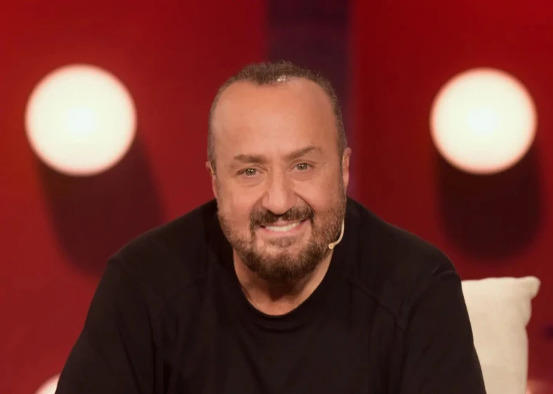 خاص بالفيديو غسان الرحباني يشيد بمهرجان إهدنيات وهذا رأيه بالمرحلة الفنية القادمة إفتتح الفنان غسان الرحباني وفرقته الموسيقية، بمشاركة الفنانة رانيا