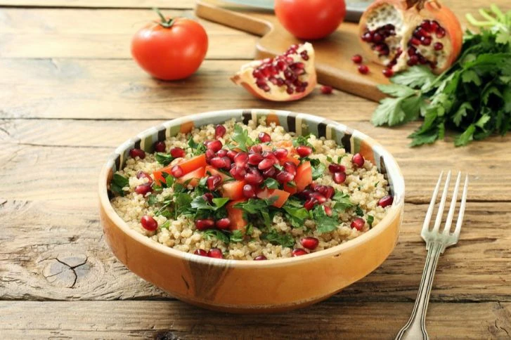 أكلات سريعة التحضير.. و فى 10 دقائق فقطأكلات سريعة للغداءالوجبات السريعة الموجودة بالمطاعم ليست الحل السهل والسريع لتناول الطعام كما أنها ليست الحل