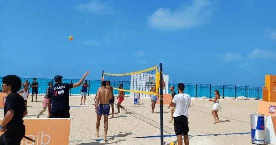 الفن مباريات كرة شاطئية فى ثانى أيام فعاليات مهرجان العلمين الجديدة.. صور أفاق عربيةأفاق عربية الفن نتحدث اليوم حول مباريات كرة شاطئية فى ثانى أيام فعاليات مهرجان العلمين الجديدة..