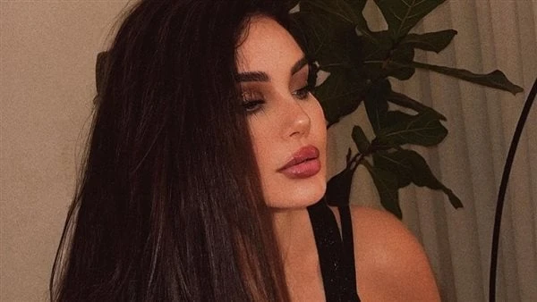 بالأسود اللافت.. ابنة هيفاء وهبي تنافس والدتها فى أحدث ظهورتحرص زينب فياض ابنة النجمة هيفاء وهبي، على مشاركة متابعيها أحدث إطلالتها المفعمة بالأنوثة