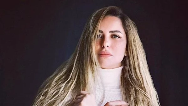 بكاش مايوه.. ريم مصطفى تستمتع بغروب الشمس على البحرشاركت الفنانة ريم مصطفى جمهورها عبر حسابها على انستجرام صورة جديدة لها وهي تستمتع بوقت الغروب على الشاطئ في إحدى القرى بالساحل ال