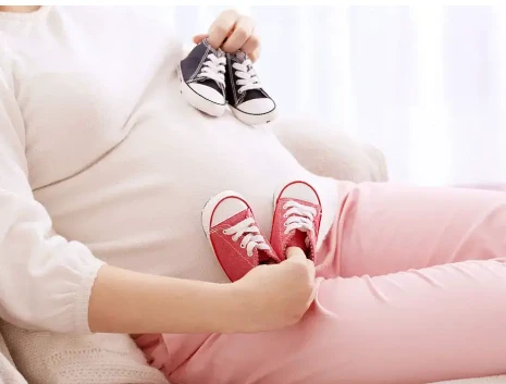 تعرف على تفسير الحامل في المنام للعزباء لابن سيرين و حلم الحمل بتوأم في المنام للعزباء الحامل في المنام للعزباء، يحمل هذا الحلم تفسيرات ودلالات كثيرة