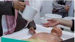 تعرف على تفسير حلم غسل الميت لابن سيرين تعرف على تفسير حلم غسل الميت لابن سيرين، يعد غسل الميت في الحلم من الرؤى التي تدل في بعض الأحيان على الخير