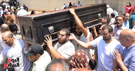 الفن - تشييع جثمان أحمد فرحات من مسجد عمرو بن العاص إلى مثواه الأخير.. صورأفاق عربية الفن نتحدث اليوم حول تشييع جثمان أحمد فرحات من مسجد عمرو بن