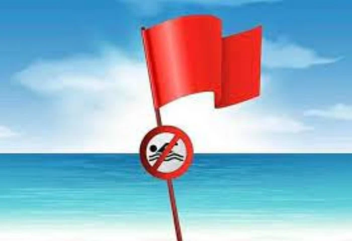 إدارة المصايف للمصطافين: ماتنزلوش البحر واقعدوا على الشط طالبت الإدارة المركزية للسياحة والمصايف، جميع المصطافين بعدم نزول البحر، محذرة من خطورة ذلك