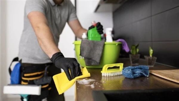 أفضل شركات تنظيف المنازل بالرياض.. جودة وخدمات شاملةتتميز مدينة الرياض، عاصمة المملكة العربية السعودية، بوجود العديد من شركات التنظيف بالرياض التي