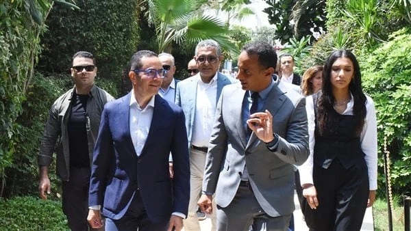 وزير الاستثمار: تسهيل إجراءات التحول للطاقة النظيفة ومنح حوافز خاصة للأنشطة صديقة البيئةقام المهندس حسن الخطيب، وزير الاستثمار والتجارة الخارجية،