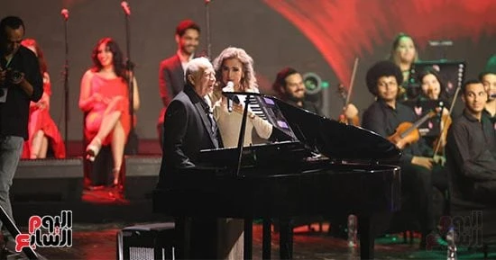 الفن قبل حفل فرقة المصريين بمهرجان العلمين.. مودي الإمام: هاني شنودة موسوعة أفاق عربيةأفاق عربية الفن نتحدث اليوم حول قبل حفل فرقة المصريين بمهرجان