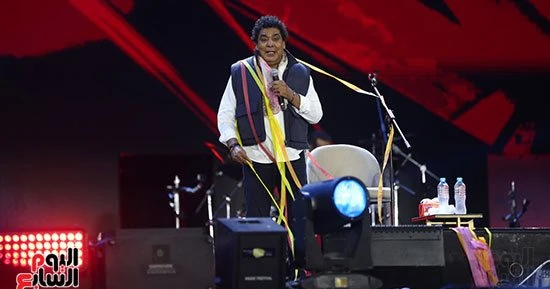 الفن مهرجان العلمين ينطلق برسالة حب تضامنا مع فلسطين بصوت الكينج محمد منير.. صور أفاق عربيةأفاق عربية الفن نتحدث اليوم حول مهرجان العلمين ينطلق