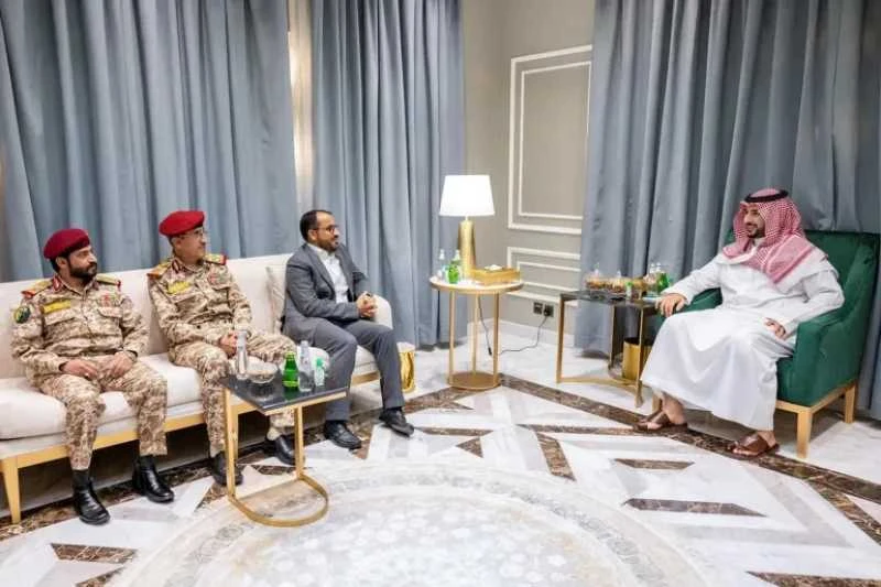 الحوثيون يوقعون على خارطة الطريق السعودية في المملكة وانفراجة بشأن المرتبات! _أخبار المشهد اليمني أخبار المشهد اليمني، الحوثيون يوقعون على خارطة