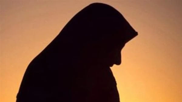 متى تنتقل المرأة من عدة الطلاق إلى عدة الوفاة؟ الإفتاء تجيبمتى تنتقل المرأة من عدة الطلاق إلى عدة الوفاة؟ سؤال أجابت عنه دار الإفتاء المصرية من خلال