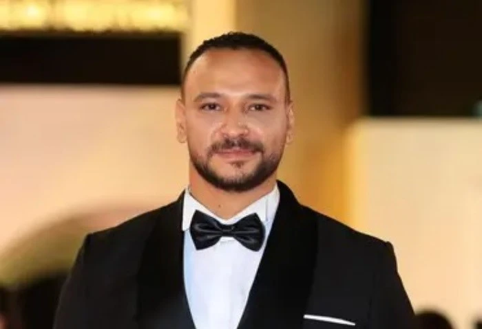 أحمد خالد صالح يكشف موعد تصوير الست بطولة منى زكي (خاص) كشف النجم أحمد خالد صالح، عن موعد تصوير فيلم الست بطولة النجمة منى زكي، ومن إخراج أحمد مراد