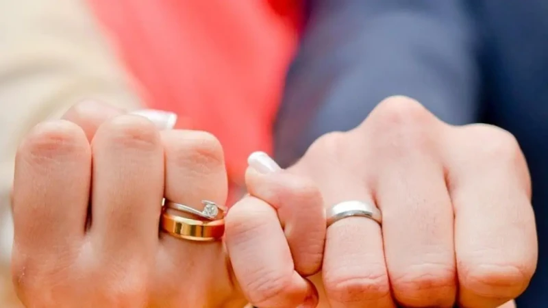 ماذا يقال للخاطب.. ماذا اقول اذا شخص خطب؟من أكثر الأشياء التي تسعد الكثير من الأشخاص هي الخطوبة الخاصة بهن ويجب ان يكون هناك العديد من الكلمات التي