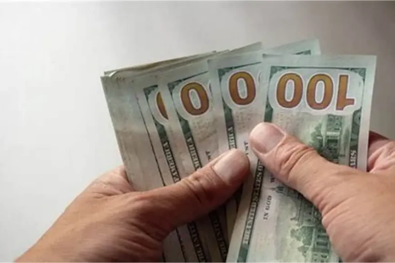 سعر الدولار اليوم في السوق السوداء والبنوك مقابل الجنيه المصري اليوم الاحد 14 يوليو 2024 شهد سعر الدولار اليوم في السوق السوداء المصرية ارتفاعا