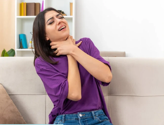 تفسير الاختناق في المنام لابن سيرين يمكن أن تكون الأحلام غريبة ومقلقة في بعض الأحيان، ولكنها قد توفر أيضا رؤى قيمة في حياتنا. إذا كنت قد حلمت يوما بالاختناق أو الاختناق، فلا تقلق ي