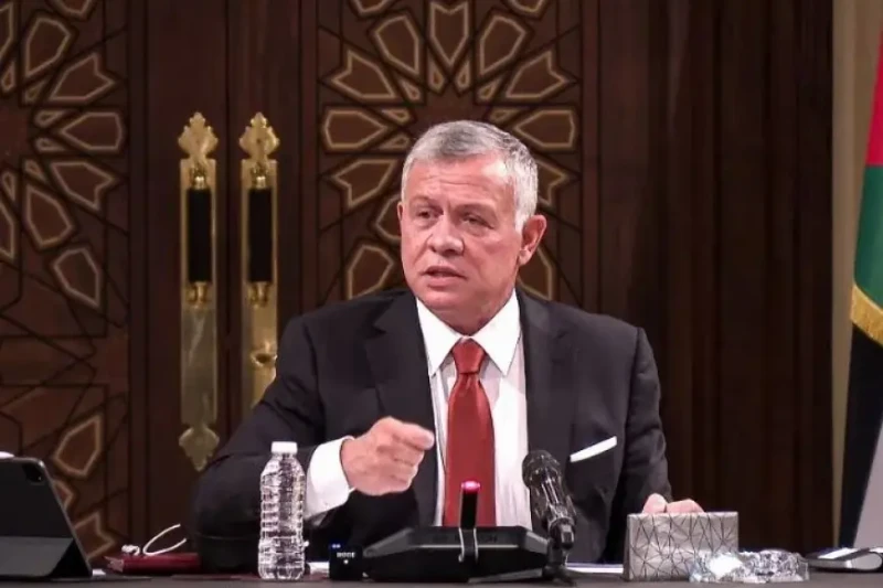 ملك الأردن يصدر قرارا بحل مجلس النوابقرر الملك الأردني، عبد الله الثاني، حل مجلس النواب، وفقا لتقرير عاجل من قناة القاهرة الإخبارية.وقال الديوان