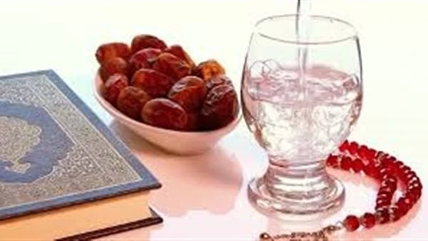 صوم الأيام البيض يبدأ غدا الجمعة .. الإفتاء : اغتنموهاذكرت دار الإفتاء المصرية، متابعيها عبر صفحتها الرسمية بصيام الأيام البيض لشهر المحرم والتي تبدأ