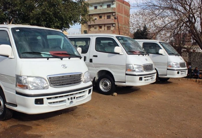 محافظة القاهرة: التعريفة الجديدة للركوب تتراوح ما بين 10 و 15 أكد اللواء إبراهيم عوض، المتحدث الرسمي باسم محافظة القاهرة، تعليق العمل بالتعريفة