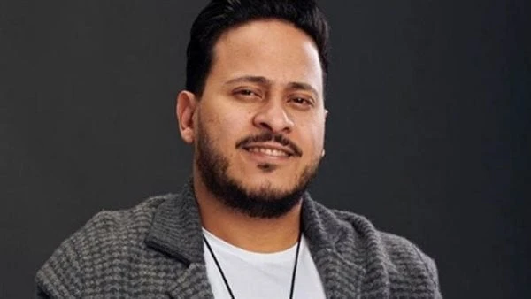 قبل عرضه.. تعرف على تفاصيل مسلسل كنبة حبشييخوض الفنان كريم عفيفي أولى بطولاته الدرامية بمسلسل كنبة حبشي، والذي من المقرر أن يعرض خلال الفترة