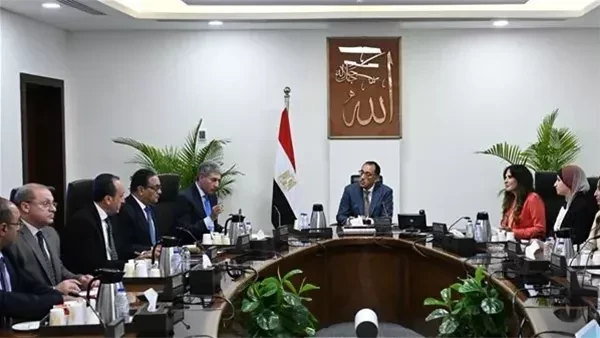 قمة السياحة العالمية.. استراتيجية طموحة لاستثمار تراث مصر الحضاريأكد الدكتور مصطفى مدبولي، رئيس مجلس الوزراء، اهتمام الحكومة بملف السياحة والآثار، والعمل على اتاحة المزيد من التيسي