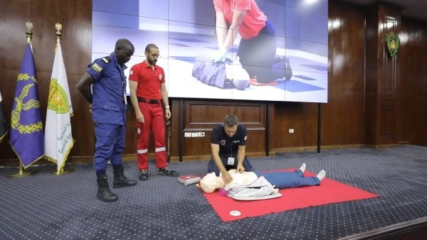 الداخلية تنظم دورة تدريبية فى مجال الغوص والإنقاذ النهرى نظمت وزارة الداخلية متمثلة فى الإدارة العامة للحماية المدنية بقطاع المرور والحماية المدنية