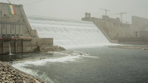 لجنة علوم المحيطات باليونسكو توضح علاقة تسونامي بغلق بعض الشواطئقال الدكتور عمرو حمودة، نائب رئيس اللجنة الدولية الحكومية لعلوم المحيطات ()