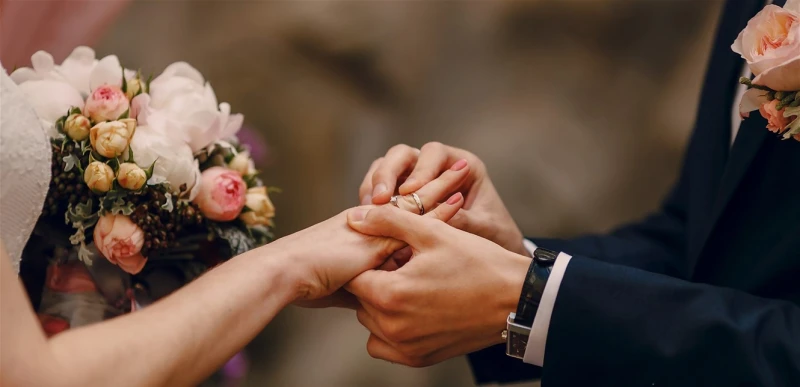 فنون ومشاهير: أطلقت الزغاريد وحضنته أمام الجميع.. حبيب الفاشينيستا المعروفة يطلب يدها للزواج في عيد ميلادها (صور) شاهد المقال التالي من صحافة لبنان عن أطلقت الزغاريد وحضنته أمام ال